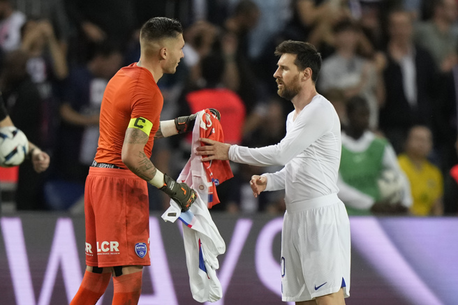 Sergio Ramos setter stor pris på karismaen til Lionel Messi